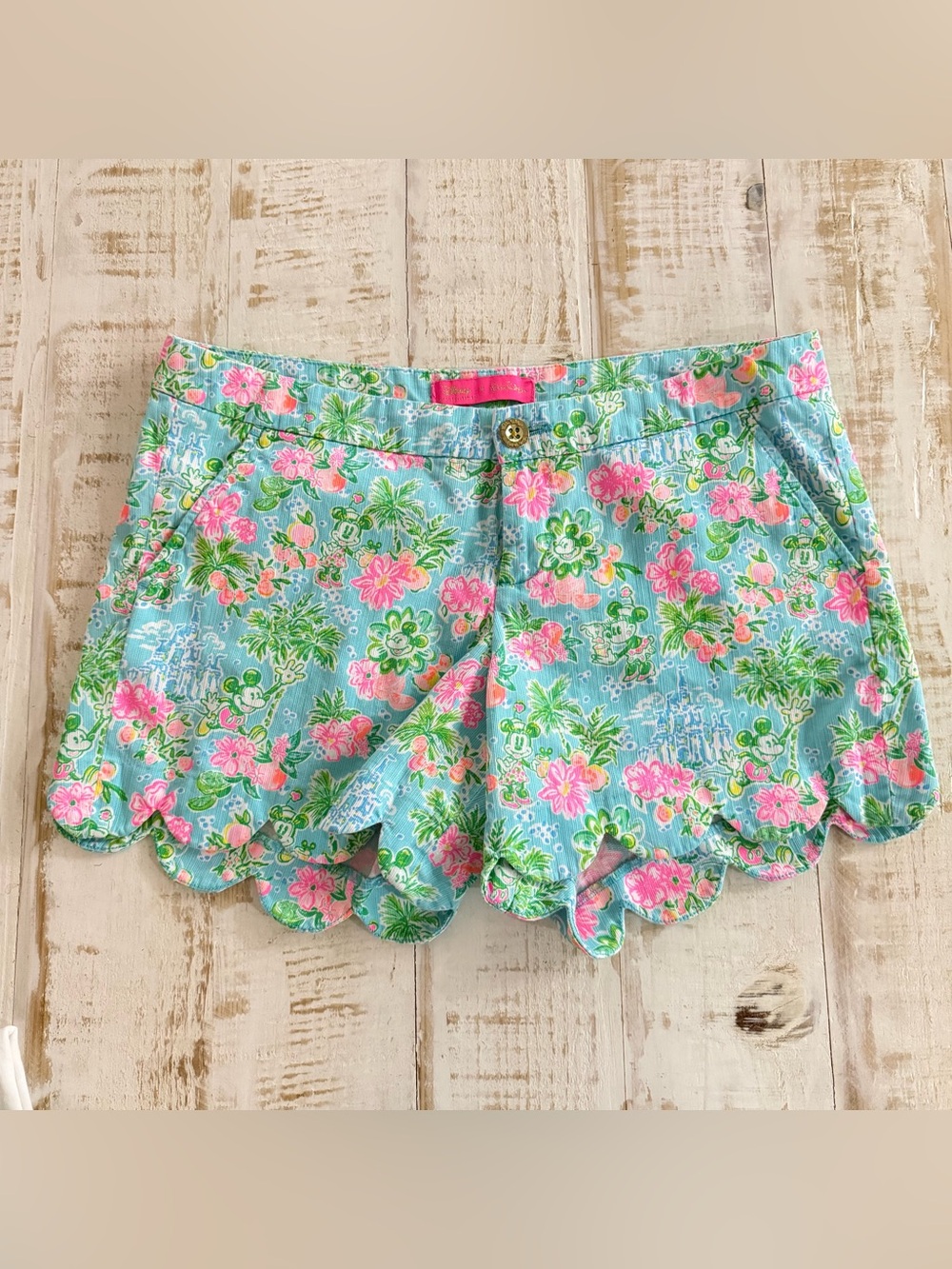 Lilly Pulitzer x Disney Buttercup Scalloped Shorts Women’s Size 10
